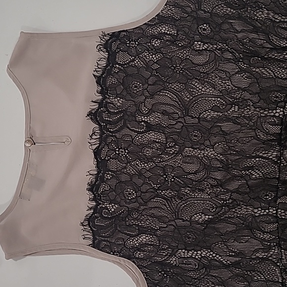 Item #31 XL Black Lace Top - Picture 4 of 4